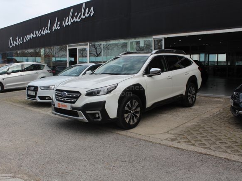 Foto del SUBARU Outback 2.5i Executive Plus S Black Edition CVT