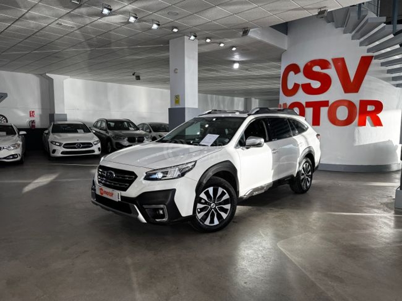 Foto del SUBARU Outback 2.5i Executive Plus S Black Edition CVT