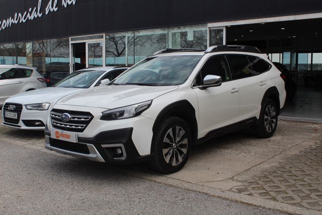 Foto del SUBARU Outback 2.5i Executive Plus S Black Edition CVT