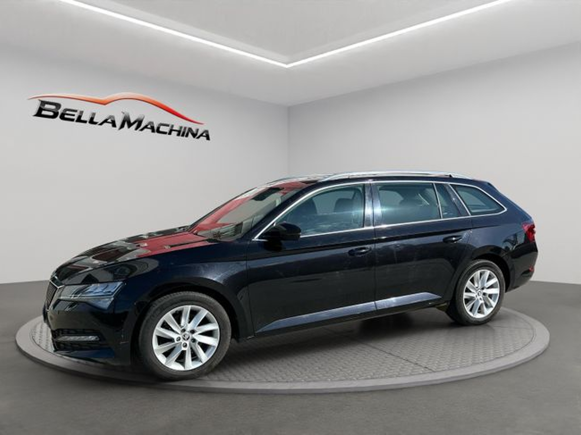 Imagen de SKODA Superb