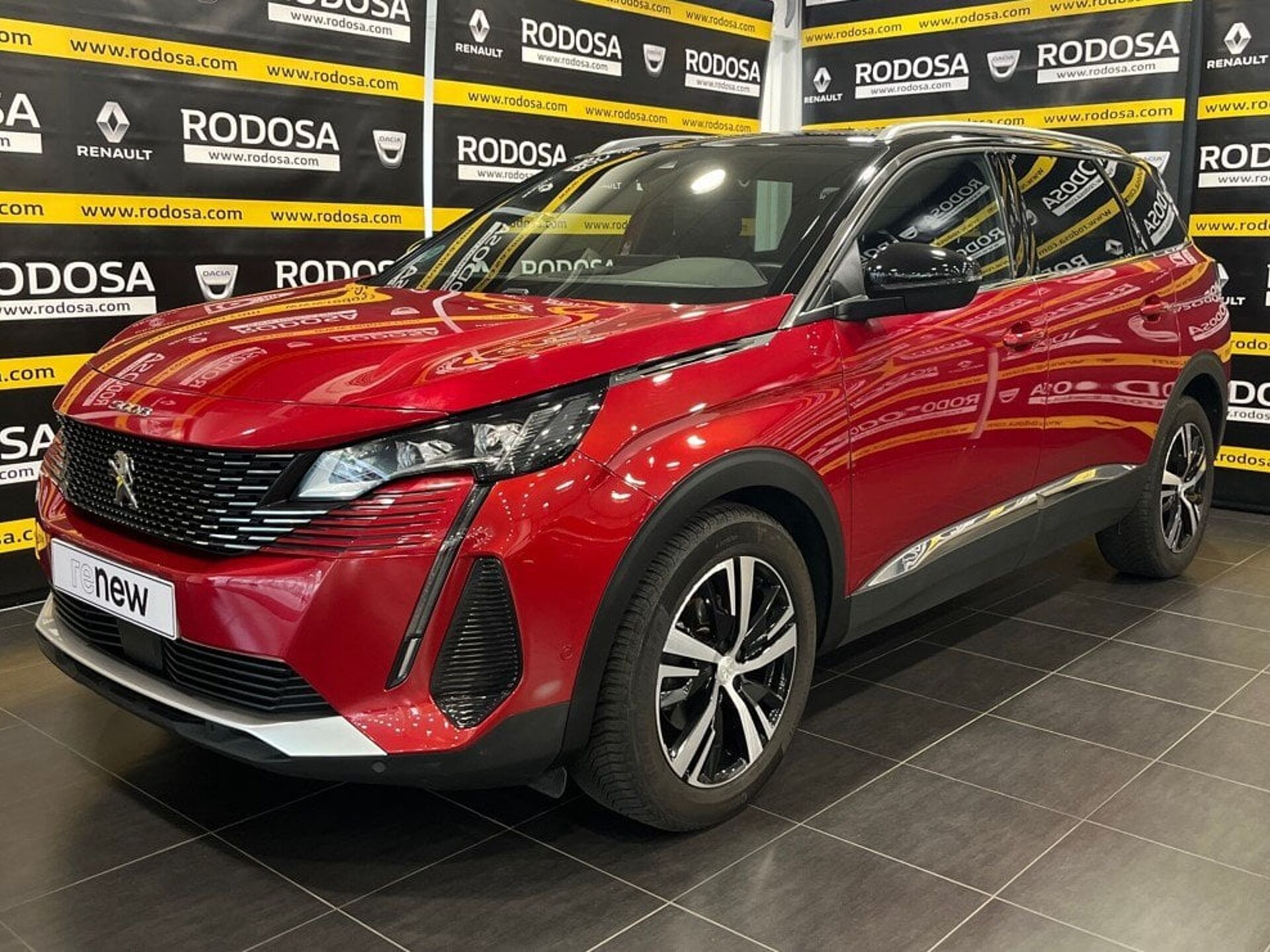 Imagen de PEUGEOT 5008 SUV