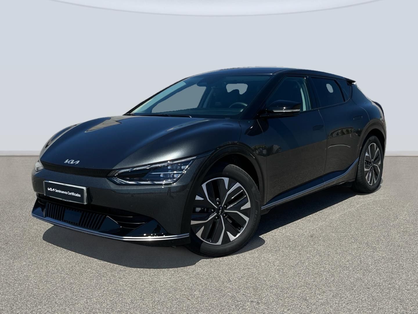 KIA EV6 (Plus Edition 77kWh RWD (Long R) 168 kW (229 CV)) en Tarragona