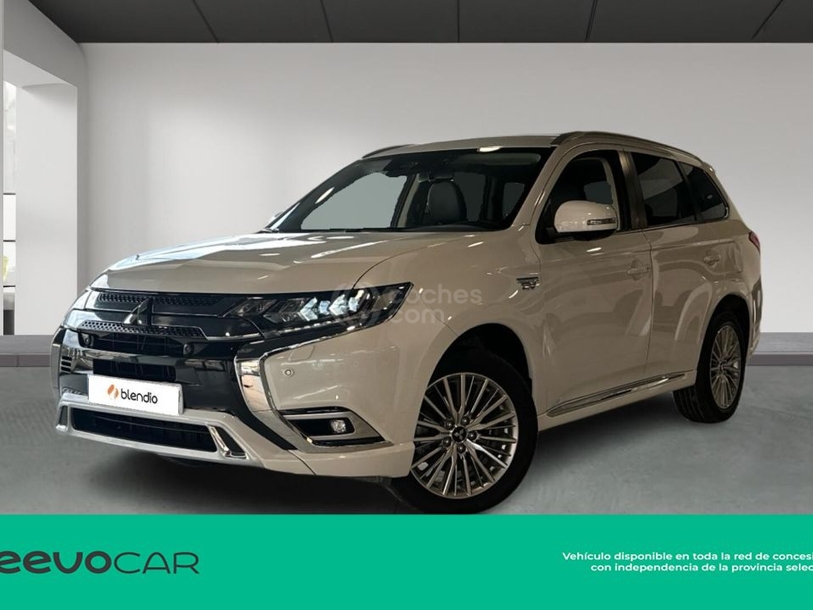 Foto del MITSUBISHI Outlander PHEV Kaiteki 4WD