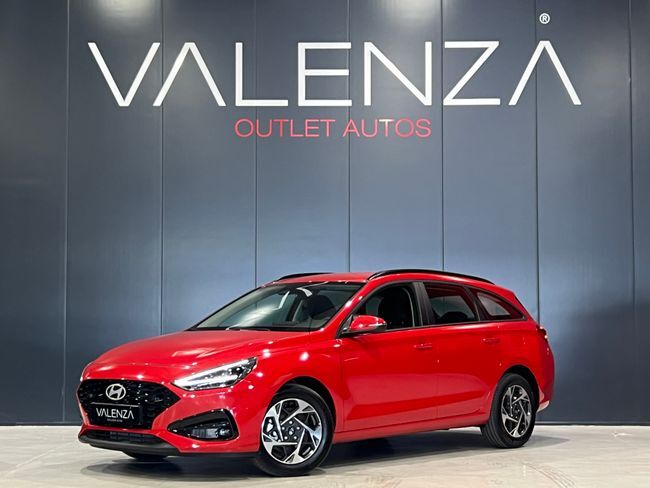 HYUNDAI i30 (cw 1.0 tgdi 100cv klass) en Córdoba