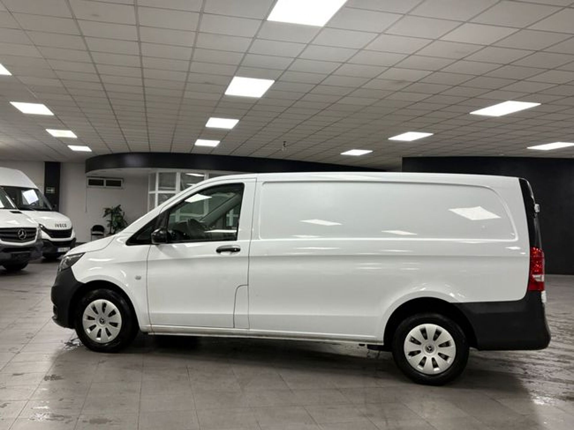 Imagen 3 de MERCEDES Vito