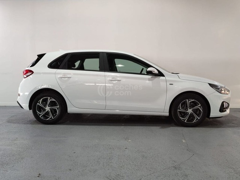 Foto del HYUNDAI i30 1.0 TGDI Klass 48V 120