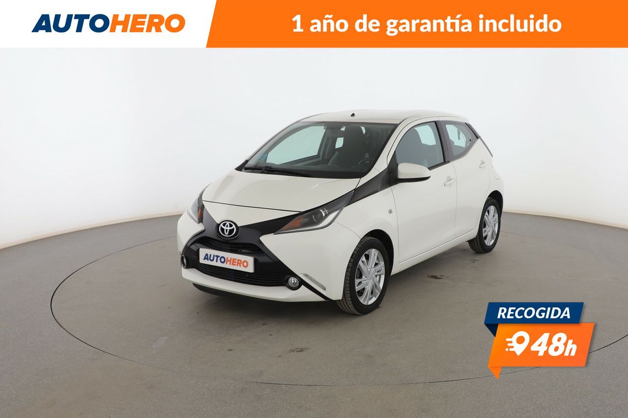TOYOTA Aygo (1.0 X-Play) en Madrid