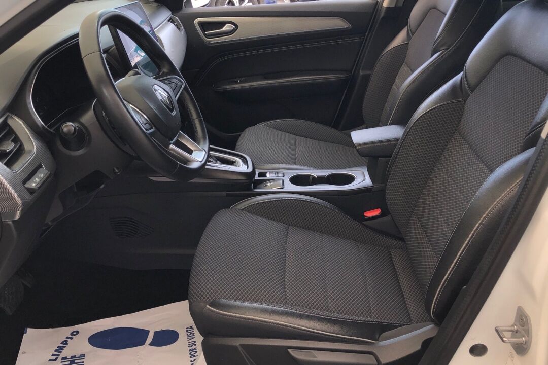 Foto del RENAULT Arkana 1.3 TCe Techno EDC 103kW