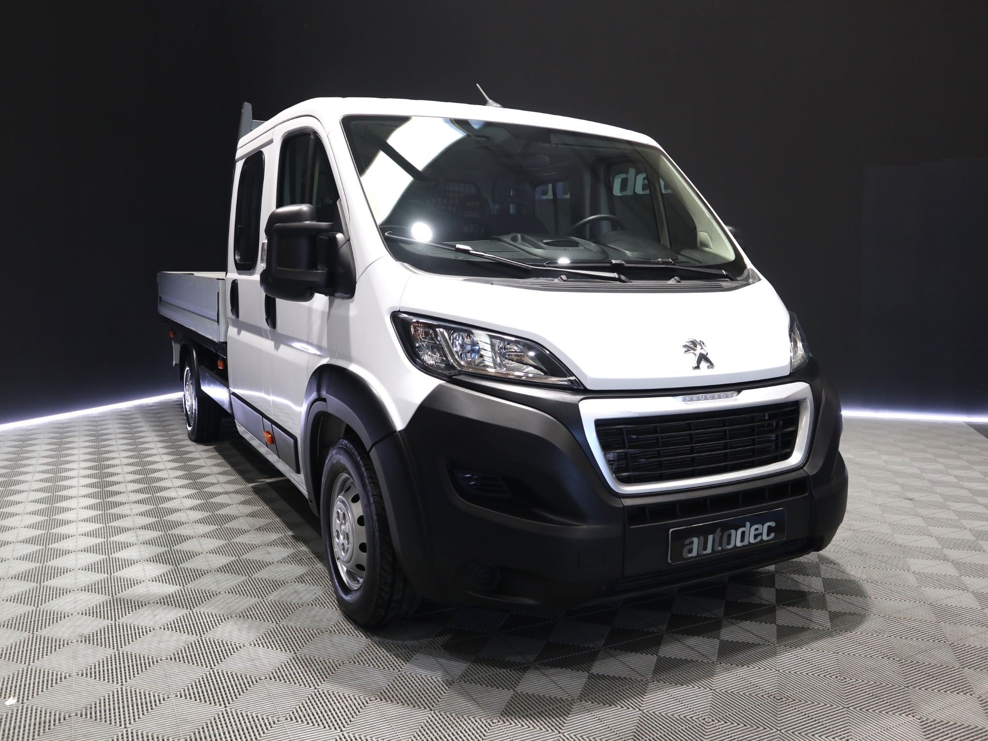 Foto del PEUGEOT Boxer Chasis DCb. 2.2 BlueHDI 3.5 L3 Heavy S&S 140