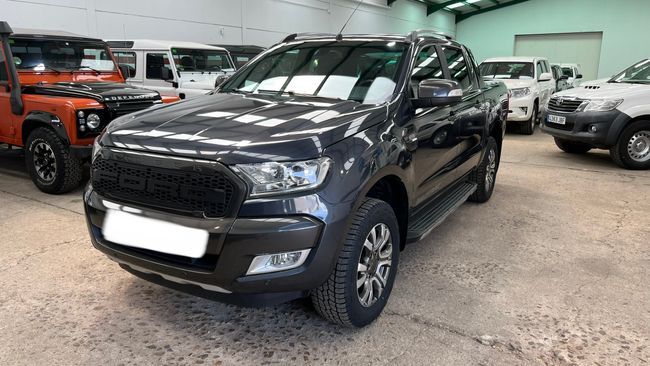 FORD Ranger (3.2 TDCi 147kW 4x4 Dob Cab Wildtrack AT) en Córdoba
