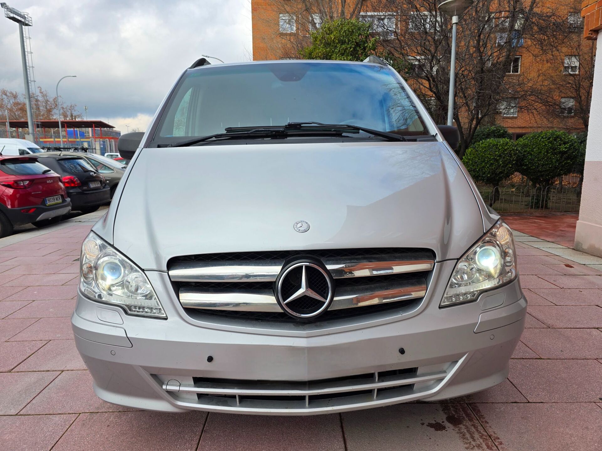 Imagen 2 de MERCEDES Vito