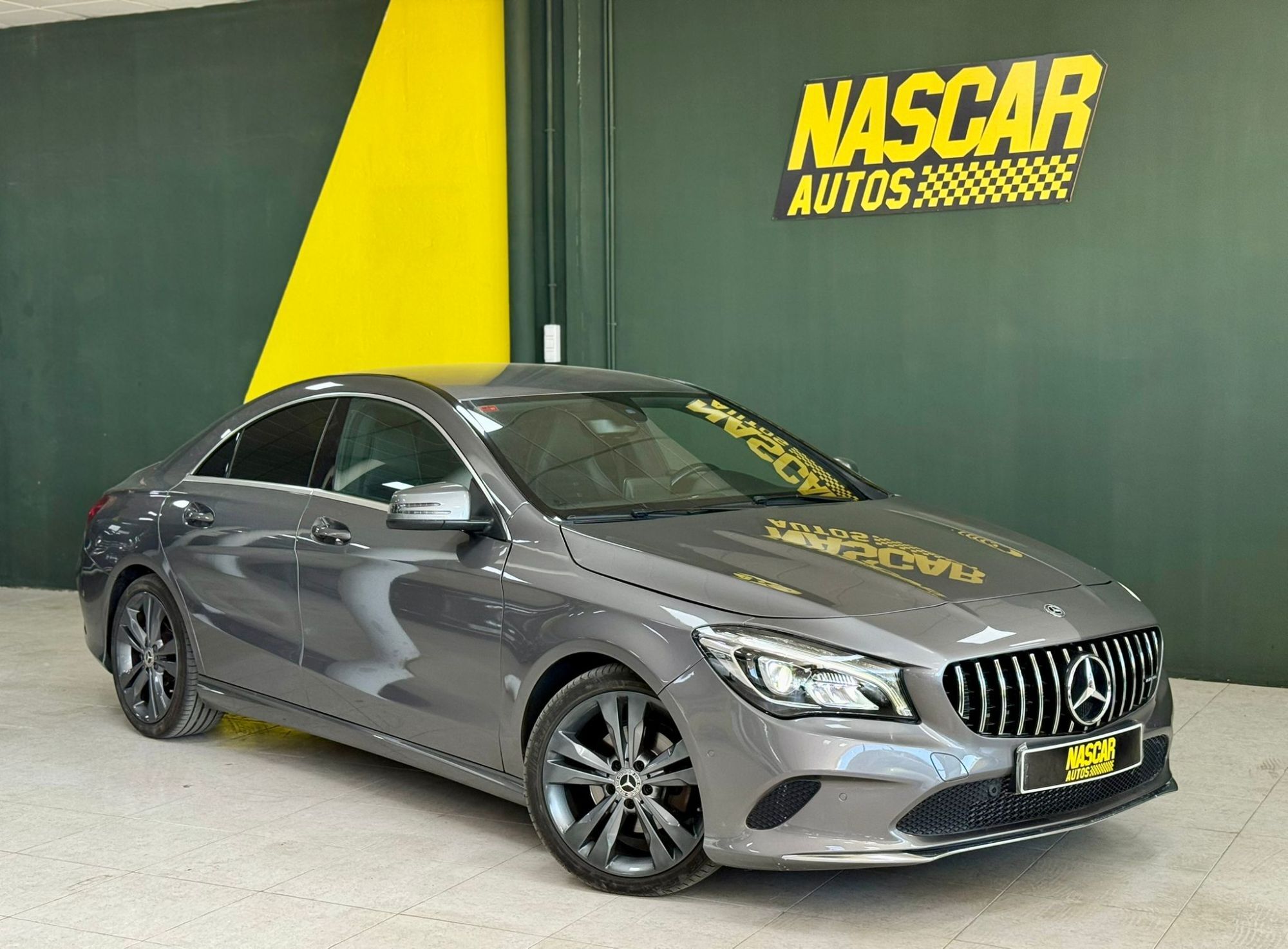 MERCEDES Clase CLA (CLA 200d) en Valencia