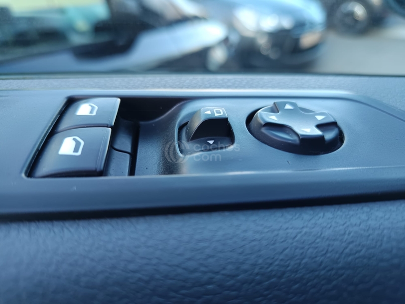 Foto del PEUGEOT Expert Fg. Standard 1.5BlueHDi S&S Premium 100