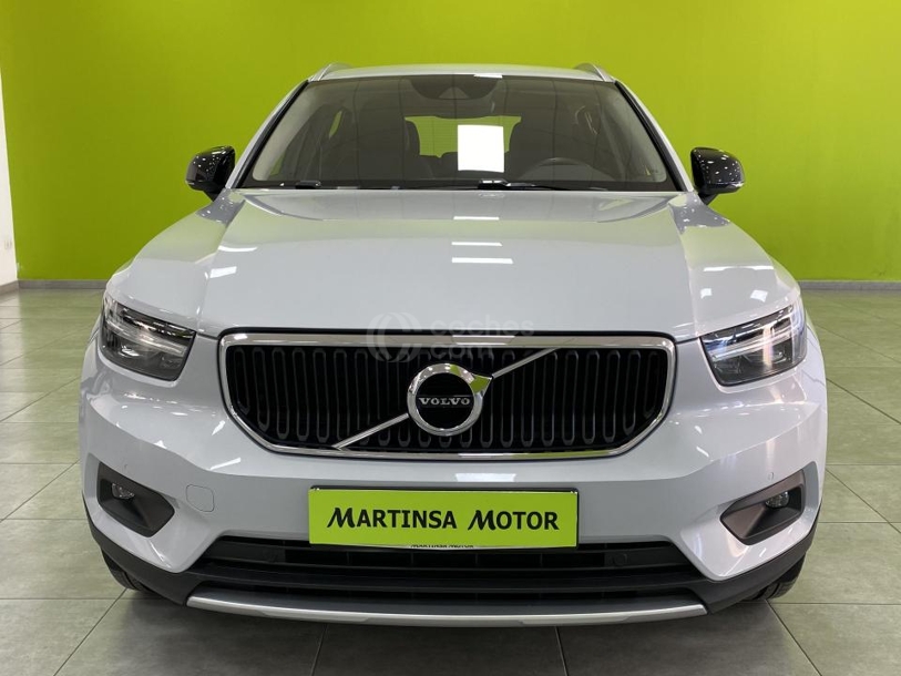 Foto del VOLVO XC40 T2 Momentum Pro Aut.