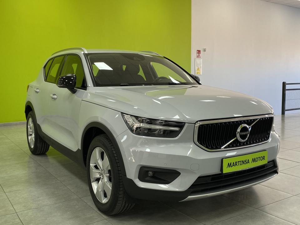 Foto del VOLVO XC40 T2 Momentum Pro Aut.