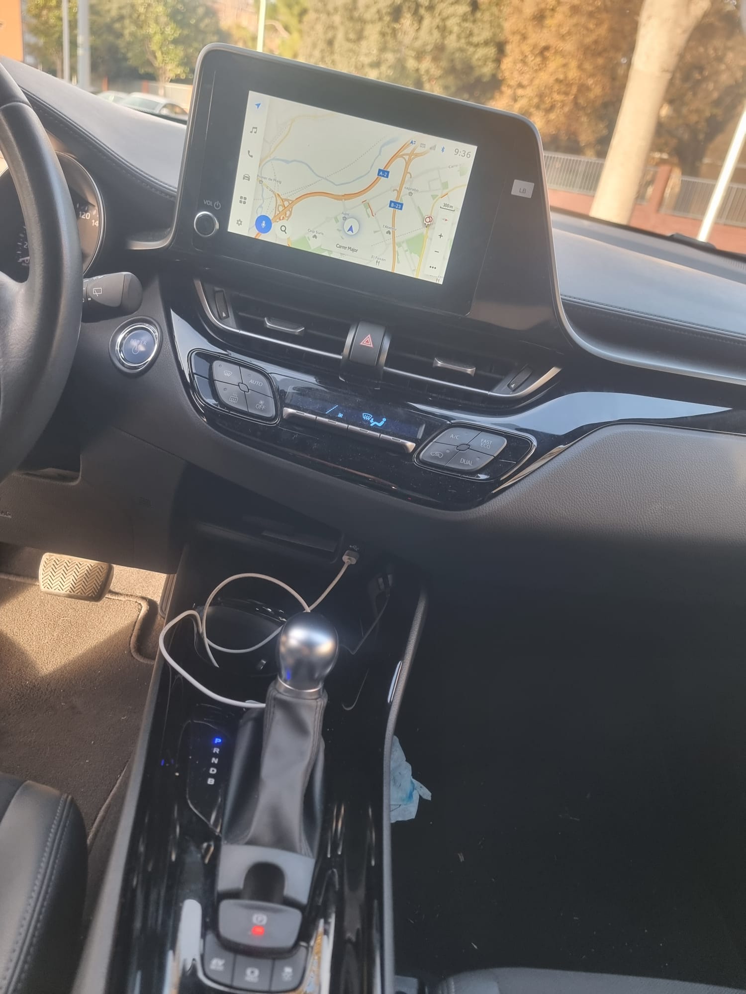 Foto del TOYOTA C-HR 125H Advance