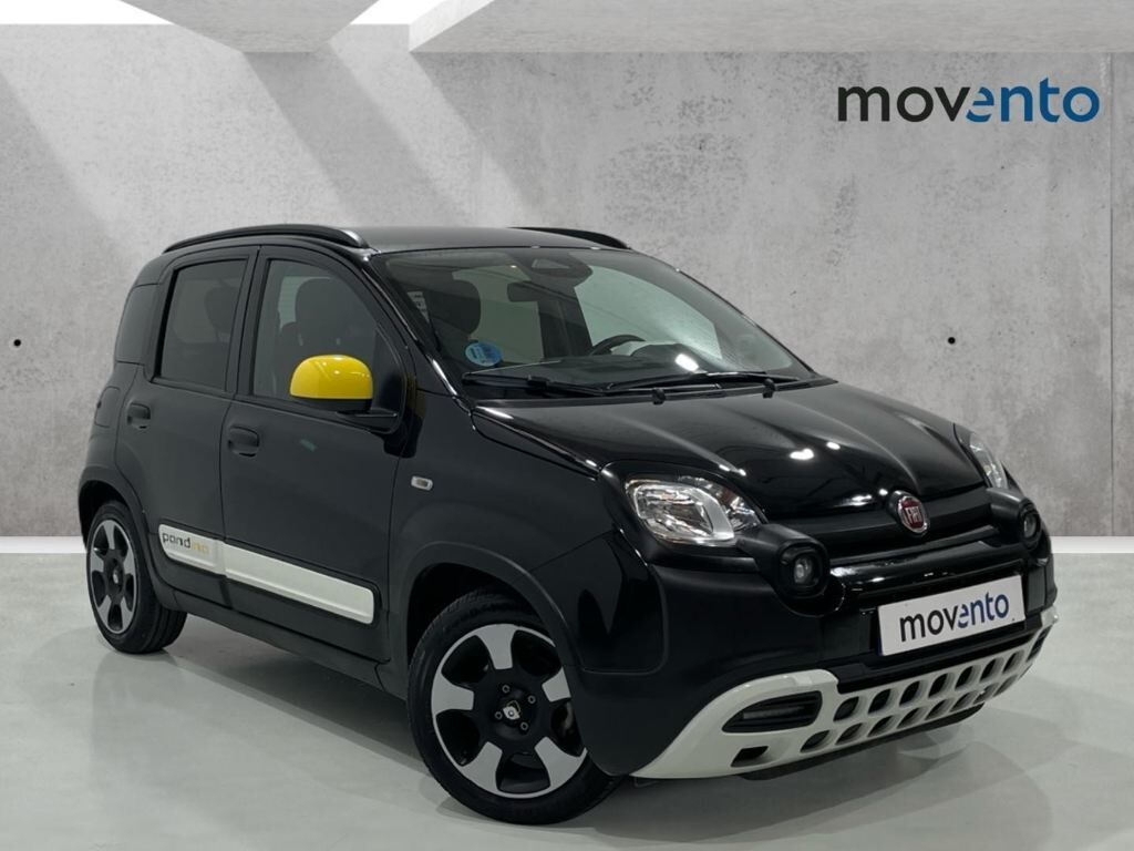 FIAT Panda (1.0 Hybrid Pandina 51 kW (70 CV)) en Barcelona