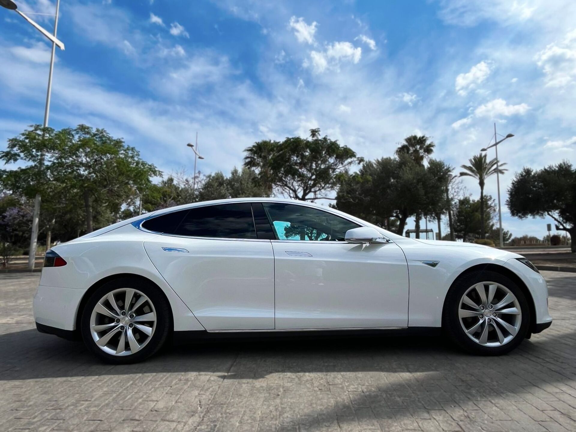Imagen 3 de TESLA Model S