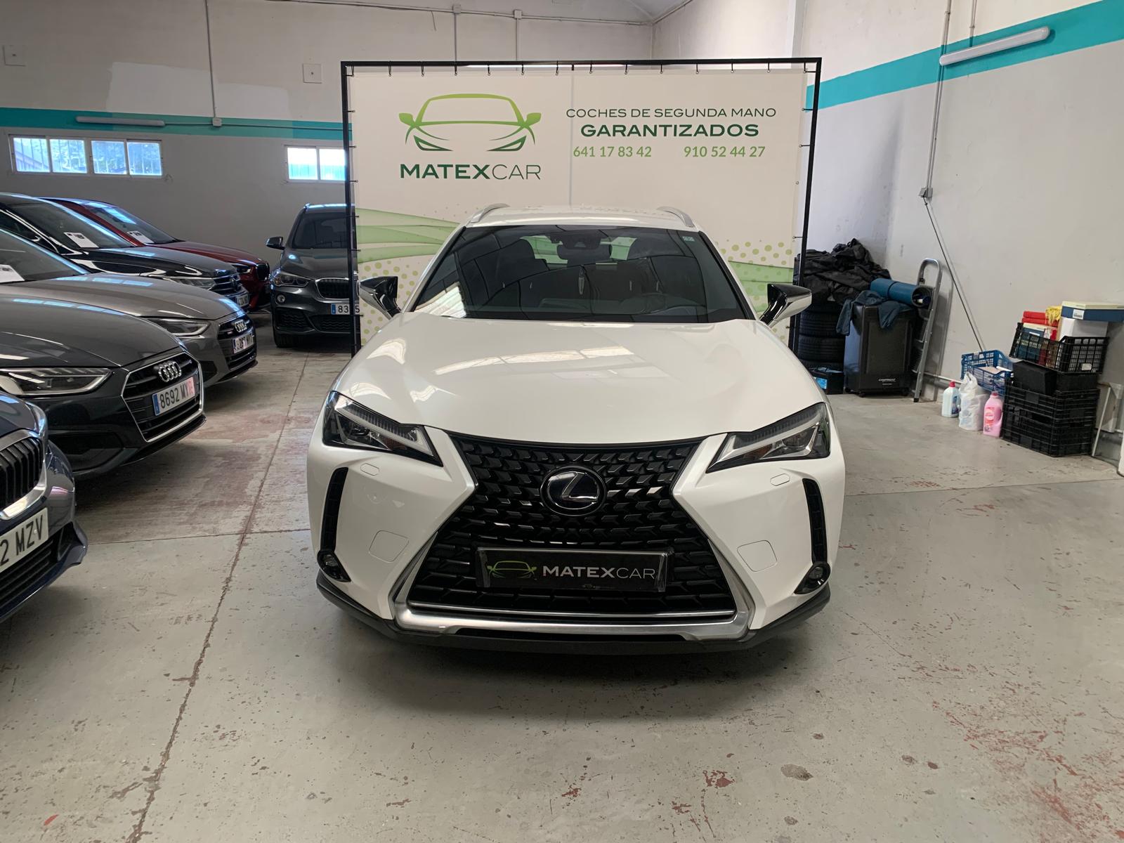 LEXUS UX (250h Business 4WD) en Madrid