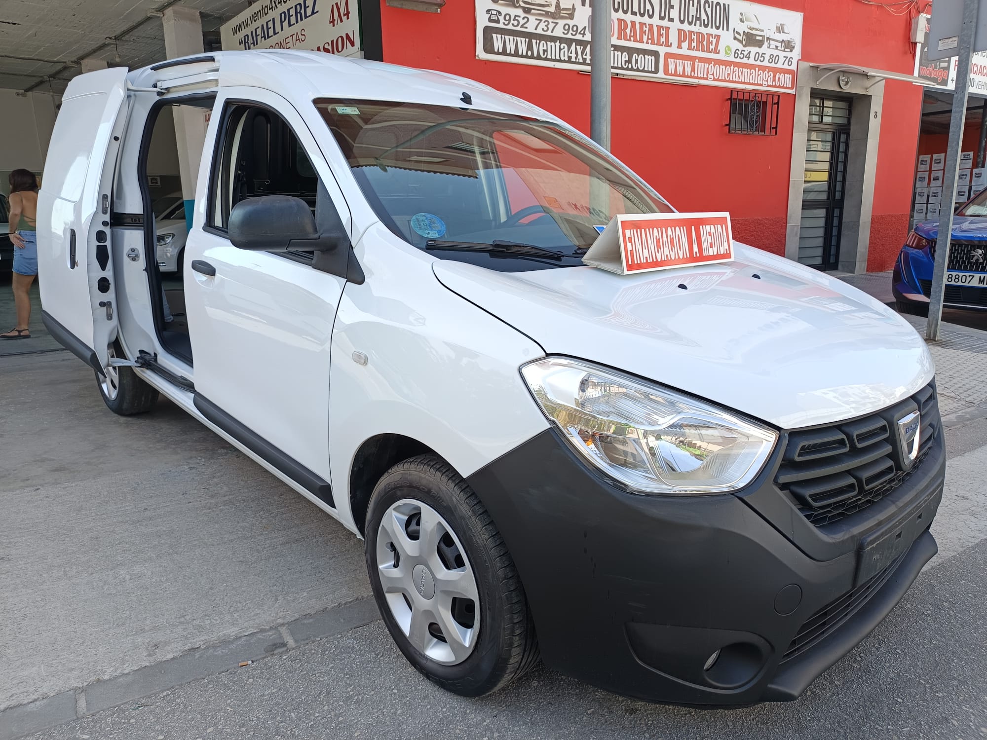 DACIA Dokker (1.6 Essential GLP 75kW) en Málaga