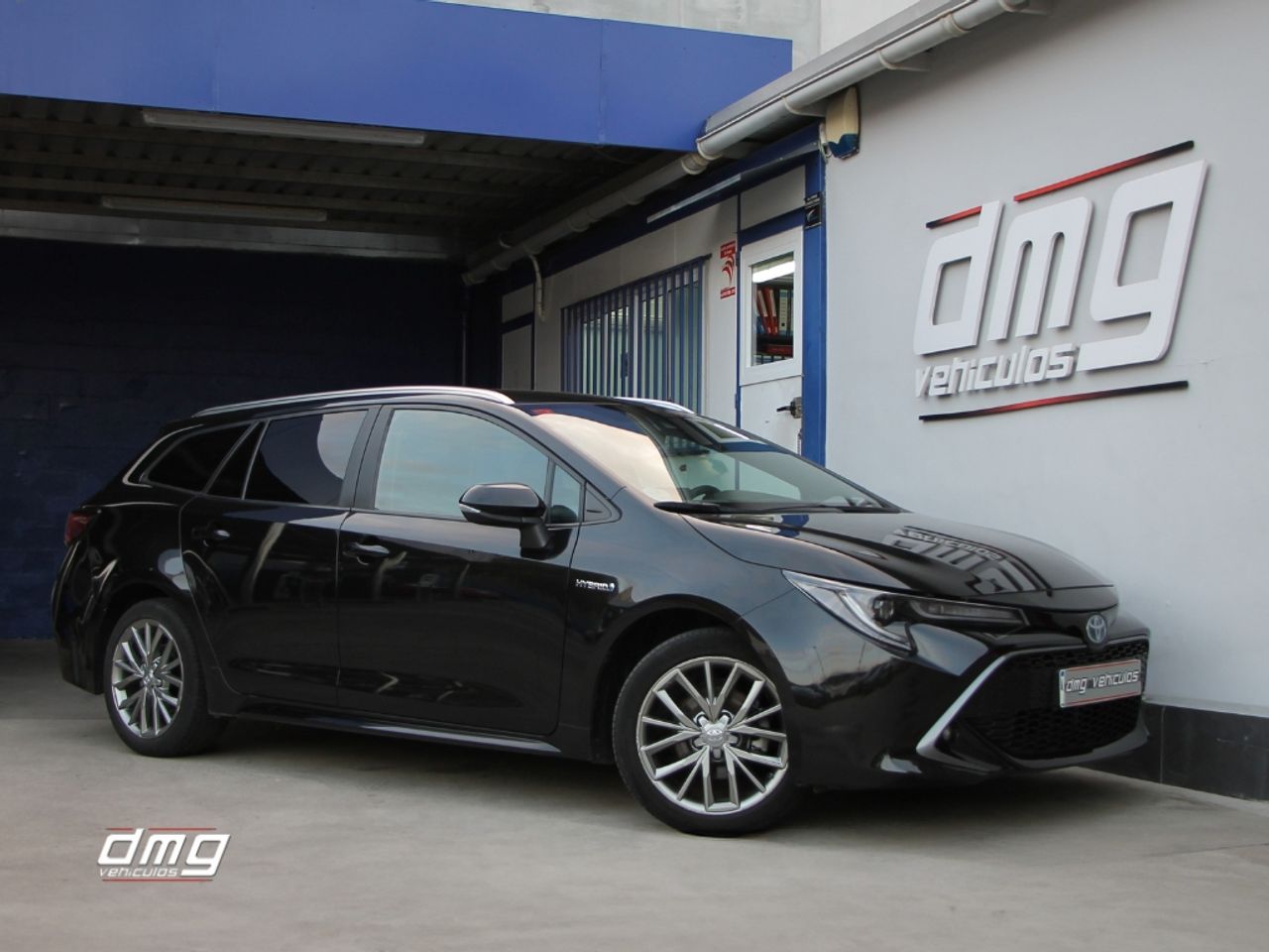 TOYOTA Corolla (Touring Feel ECVT 122Cv 5p) en Barcelona