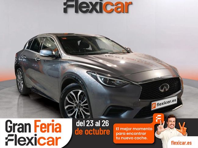INFINITI Q30 (1.5D PREMIUM TECH) en Barcelona