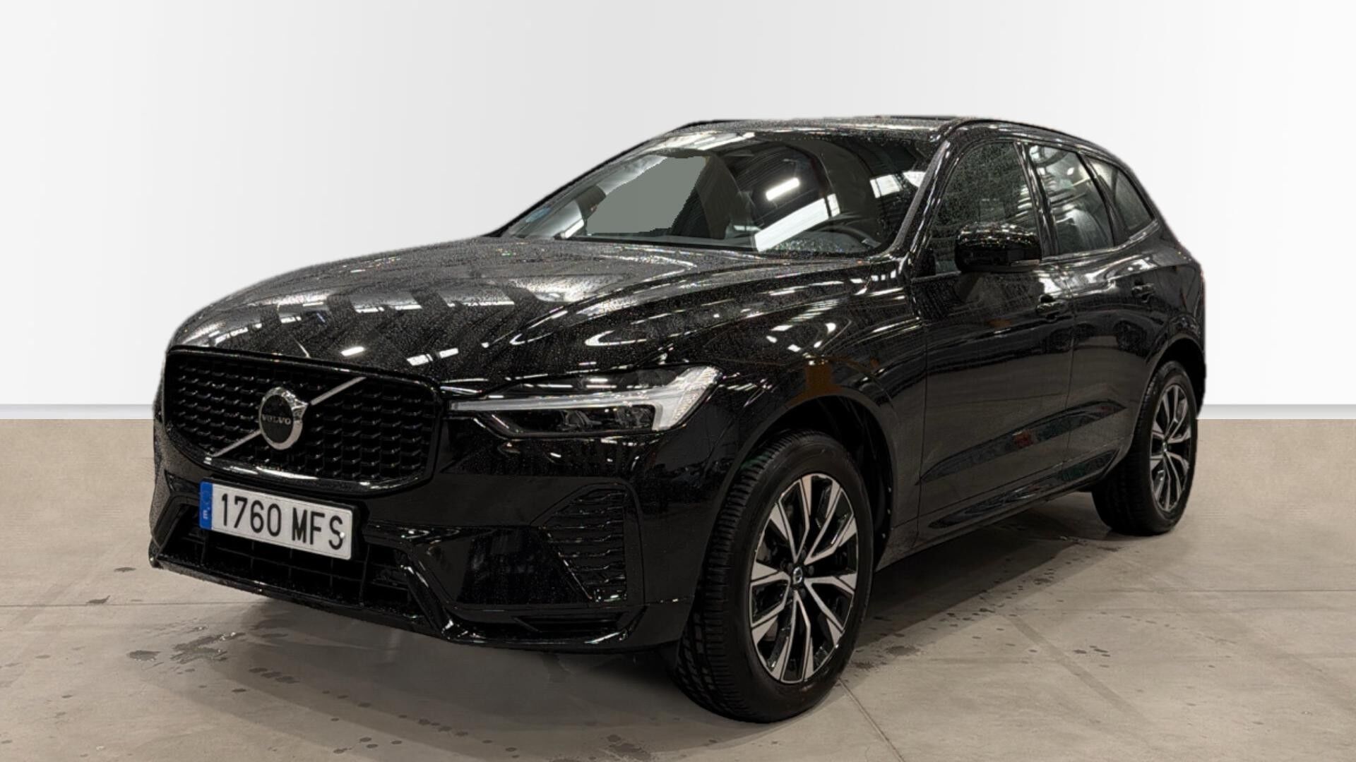 VOLVO XC60 (B4 G Plus Dark Auto 145 kW (197 CV)) en Madrid