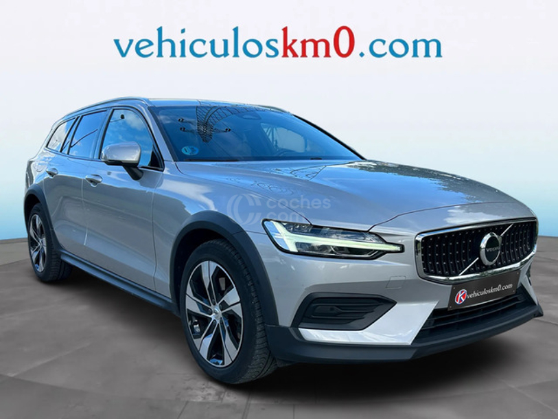 Foto del VOLVO V60 Cross Country B4 Core AWD Aut.