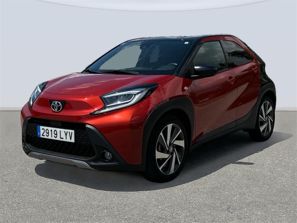 TOYOTA Aygo X Cross (1.0 VVT-I 72CV Chic) en Barcelona