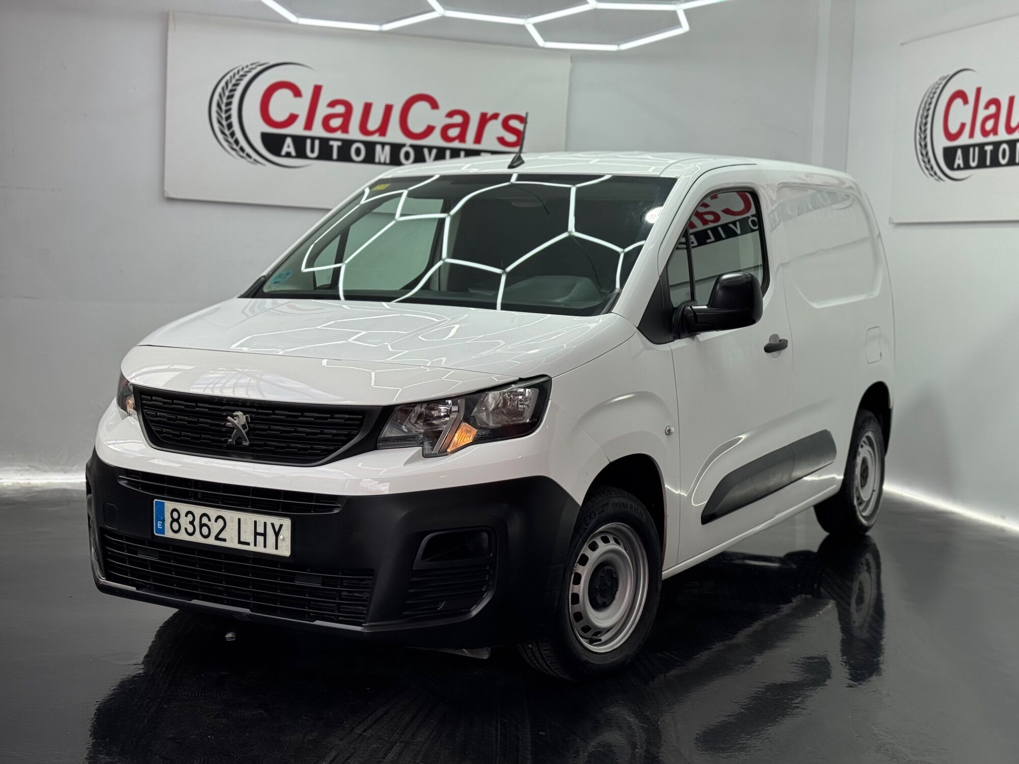 PEUGEOT Partner (1.5BlueHDI S&S Asphalt Standard 600kg 100) en Madrid