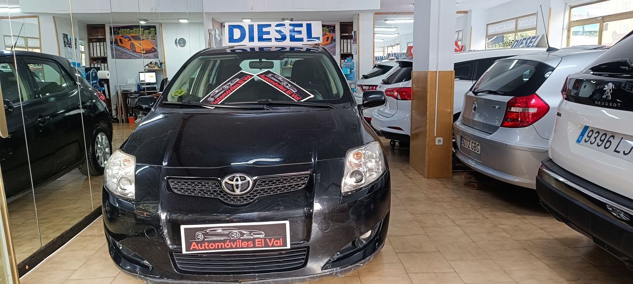 TOYOTA Auris (1400 4D4 90CV) en Madrid