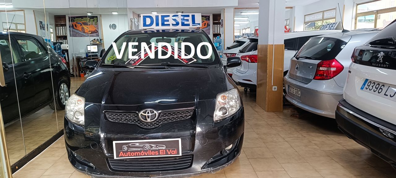 TOYOTA Auris (1400 4D4 90CV) en Madrid
