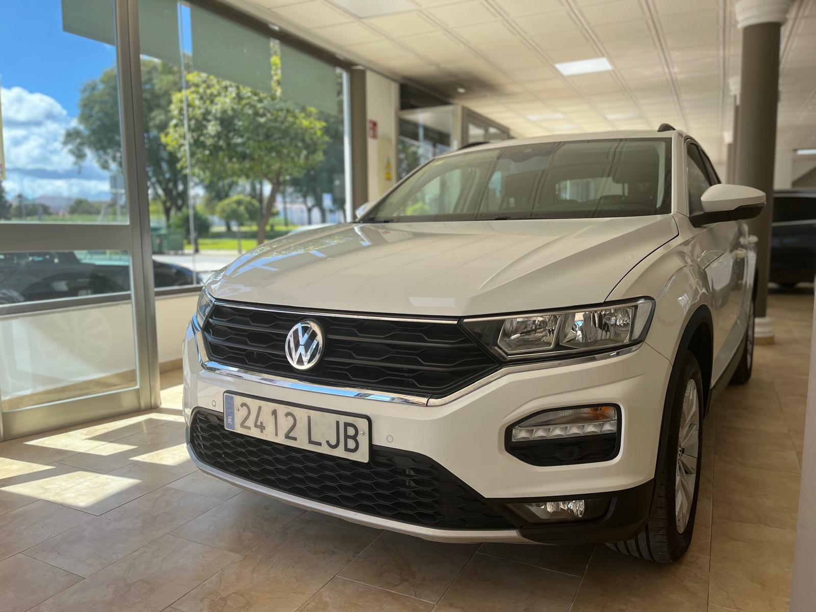VOLKSWAGEN T-Roc (2.0TDI Advance DSG7) en Sevilla