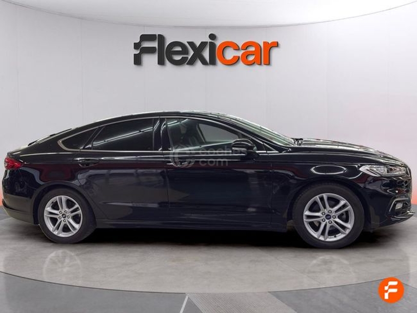 Foto del FORD Mondeo Sedán 2.0 HEV ST-Line