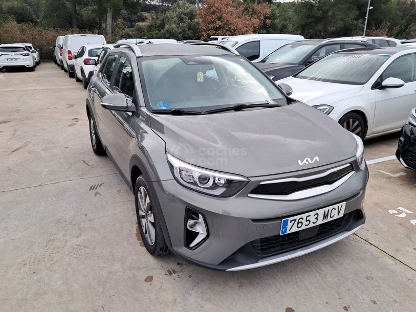 Foto del KIA Stonic 1.0 T-GDi MHEV iMT Drive Plus 120