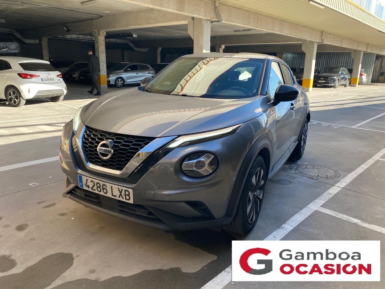 Foto del NISSAN Juke 1.0 DIG-T Acenta 4x2 DCT 7 114