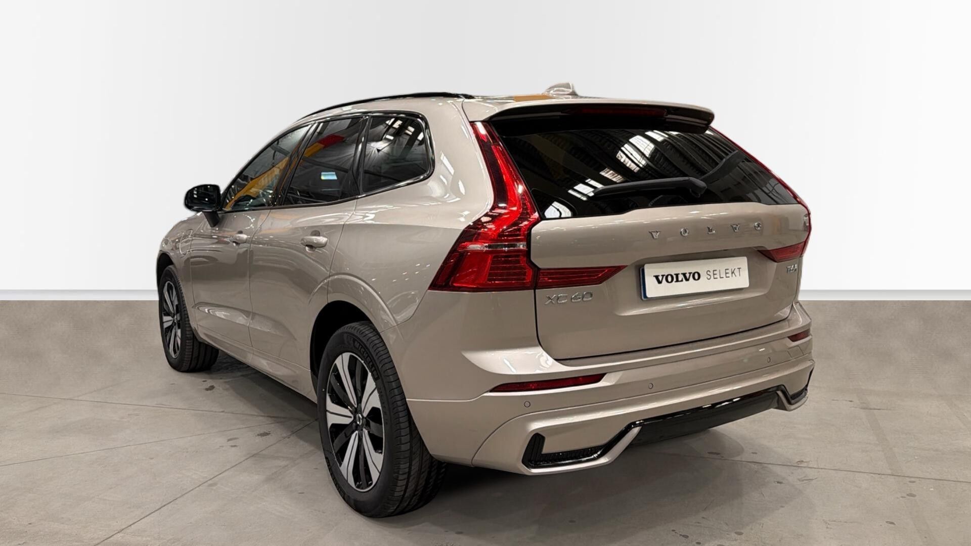 Foto del VOLVO XC60 T6 Recharge Plus Dark