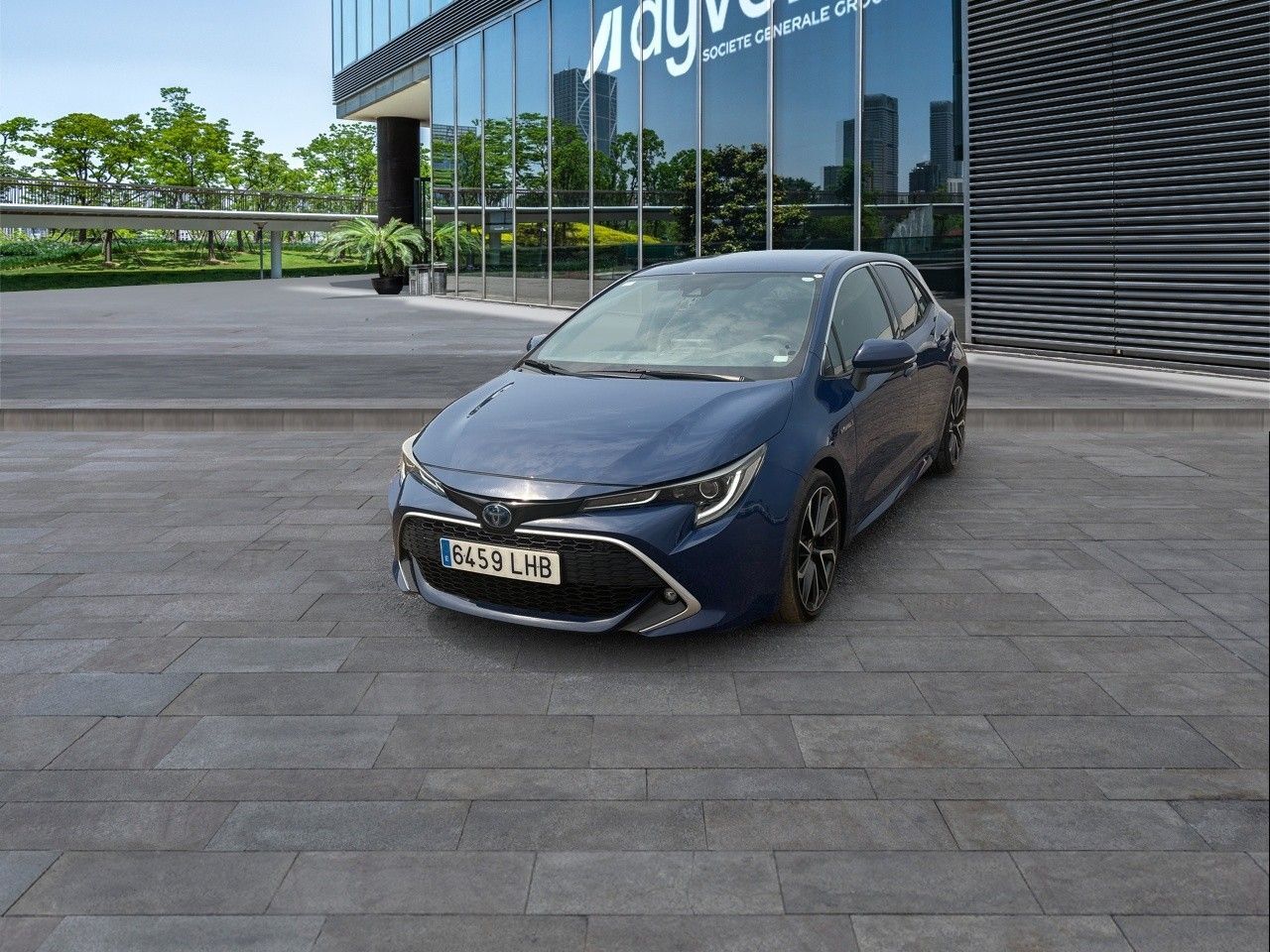 TOYOTA Corolla (180H Advance E-CVT 132 kW (180 CV)) en Madrid