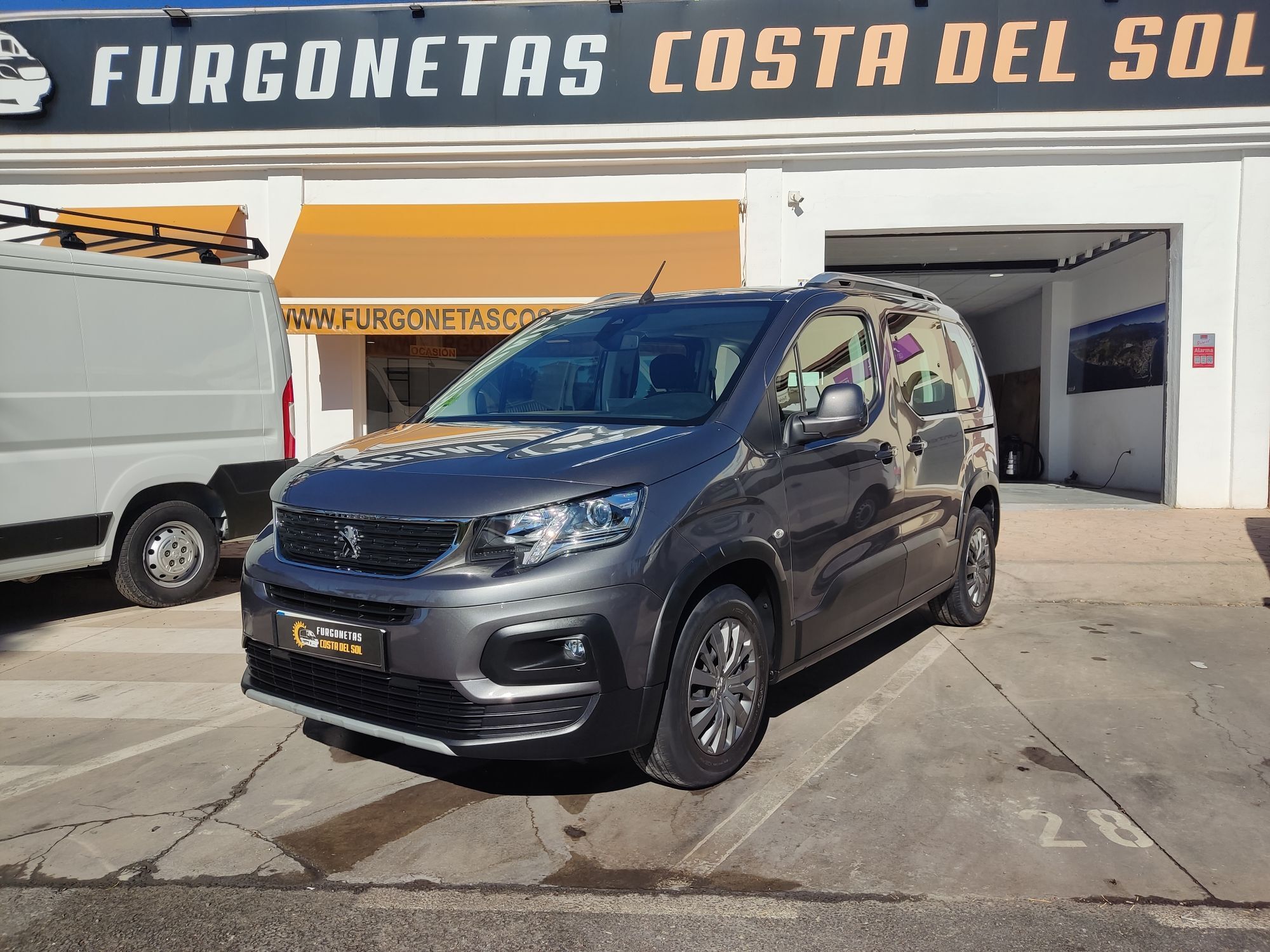 PEUGEOT Rifter (1.5BlueHDi S&S Standard Allure 100) en Málaga