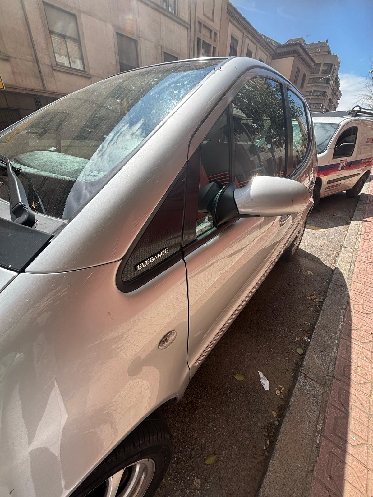 Foto del MERCEDES Clase A A 190 Corto