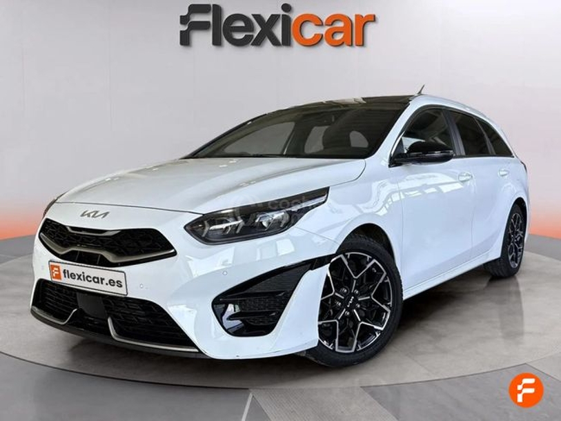 Foto del KIA Ceed Tourer 1.6 MHEV iMT GT Line 136