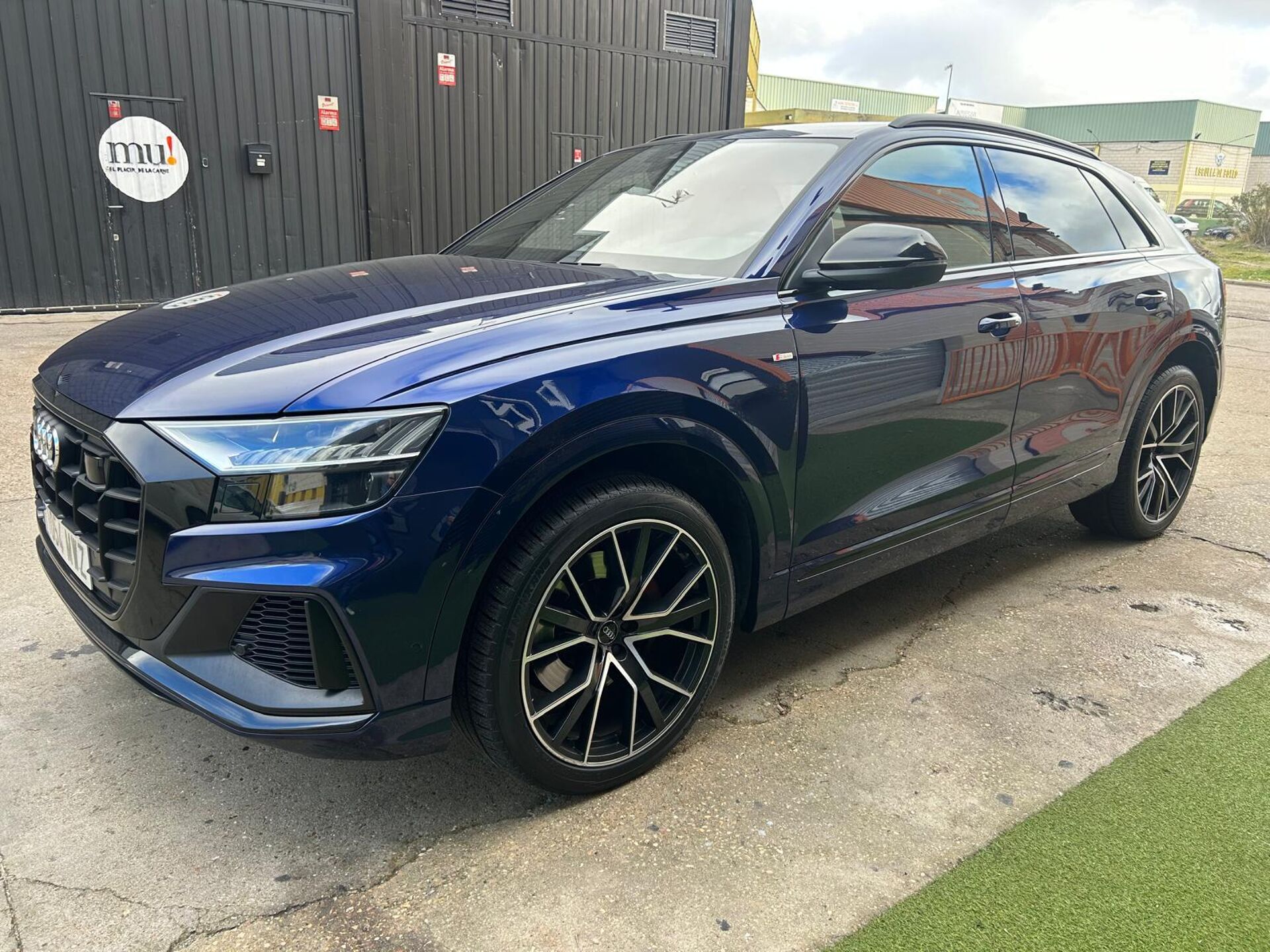 Imagen de AUDI Q8