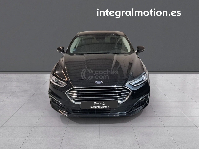 Foto del FORD Mondeo Sedán 2.0 HEV Titanium