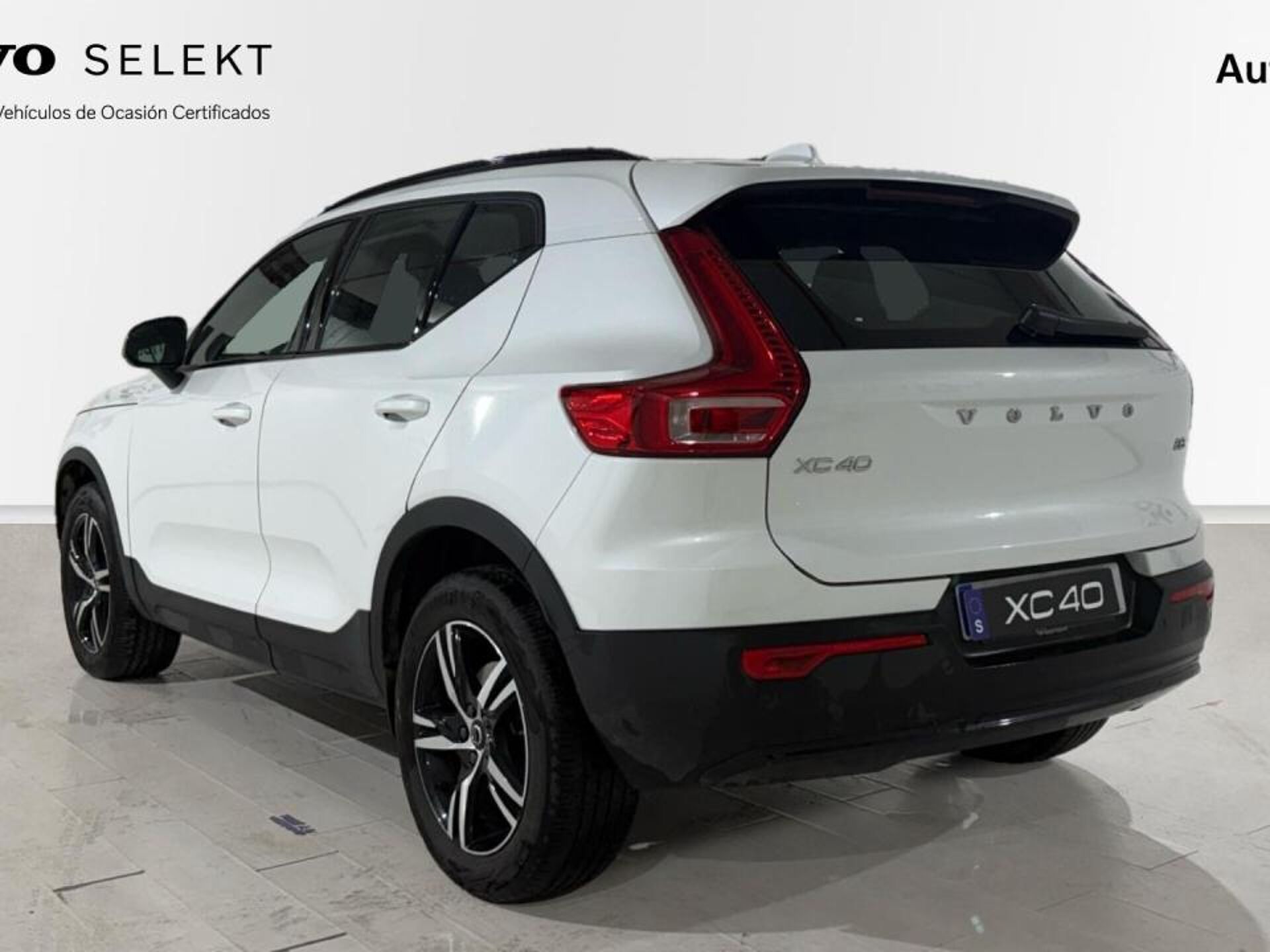 Imagen 2 de VOLVO XC40