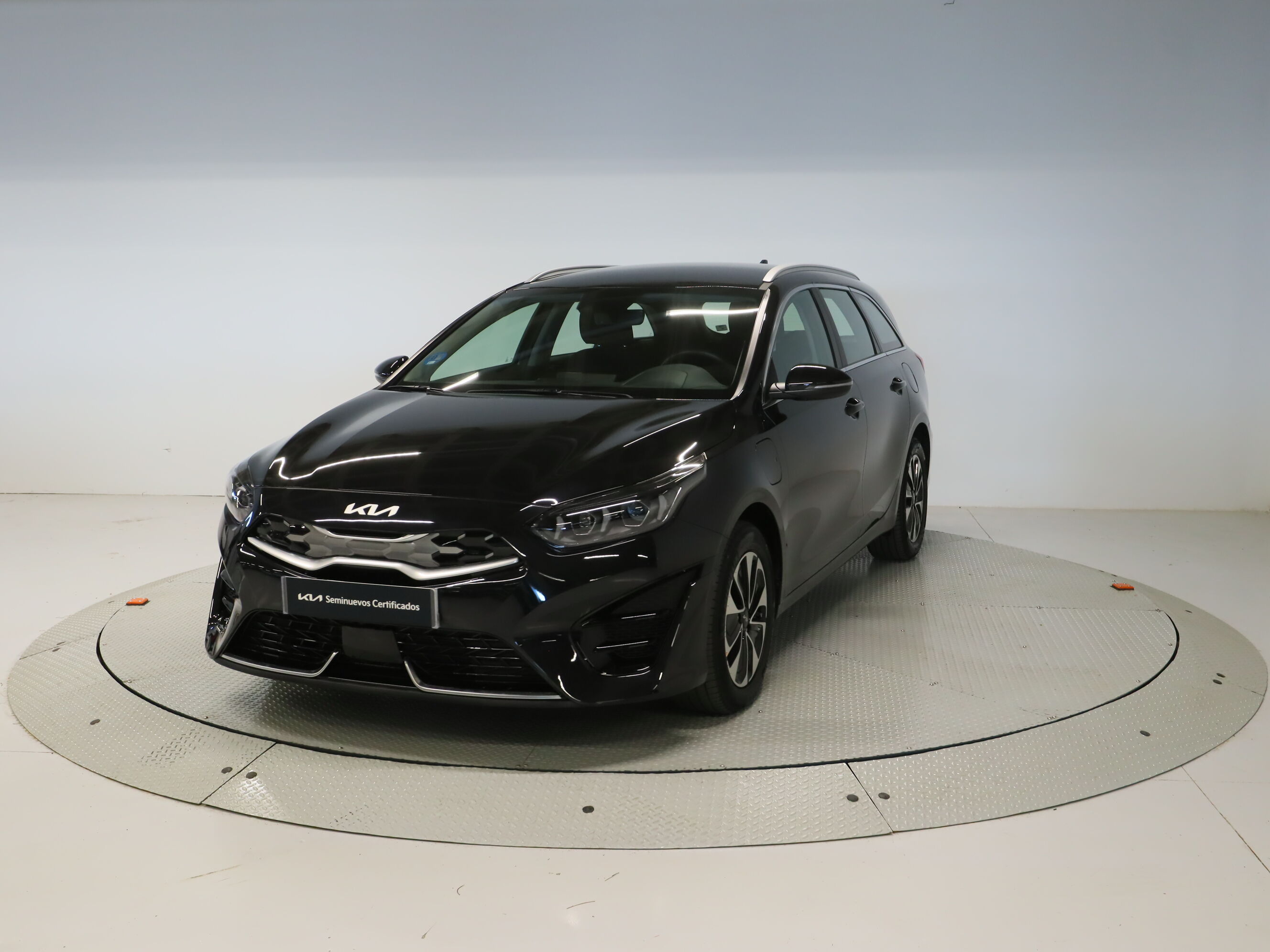 KIA Ceed (1.6 GDI PHEV EDRIVE TOURER 141 5P) en Baleares