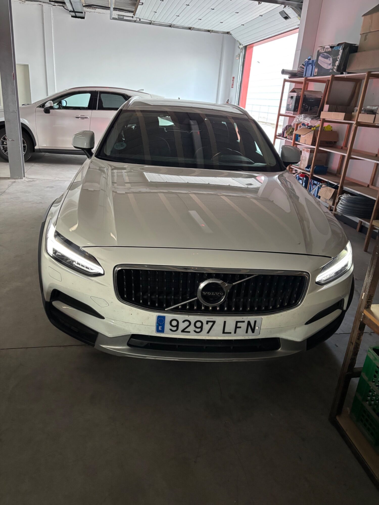 Foto del VOLVO V90 Cross Country D4 AWD Aut.