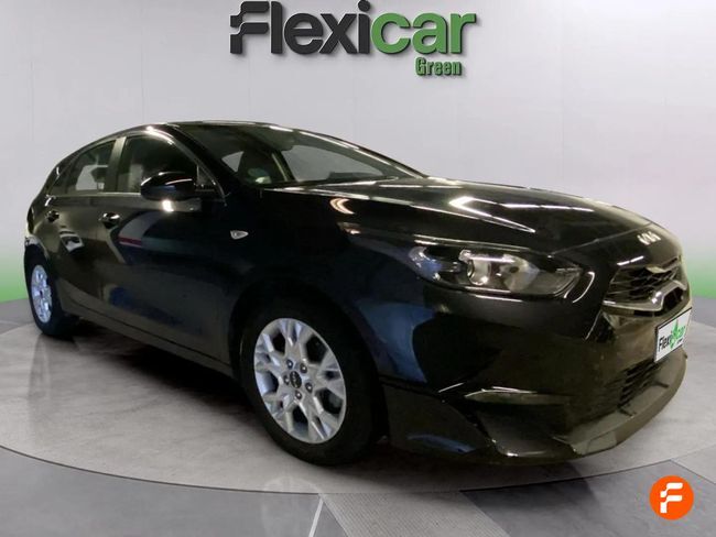 Foto del KIA Ceed 1.6 MHEV iMT Drive 136