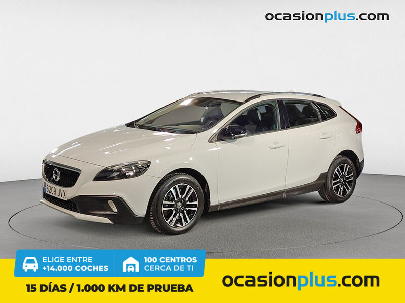 VOLVO V40 Cross Country (D2 Momentum Auto 88 kW (120 CV)) en Madrid