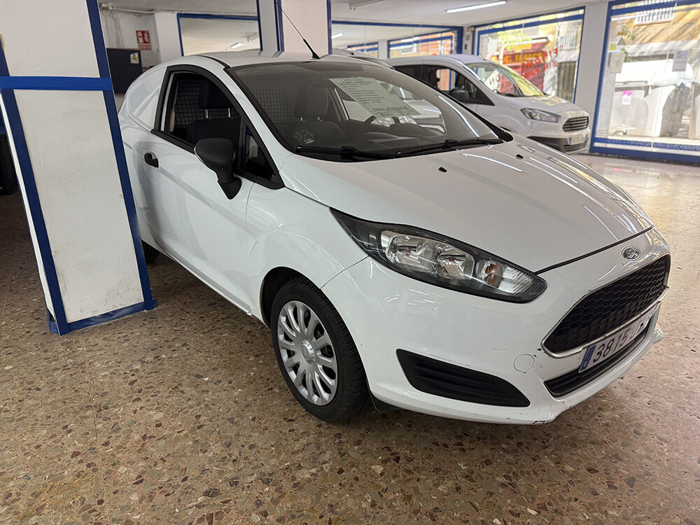FORD Fiesta Van (1.5 TDCi 55kW (75CV)) en Barcelona