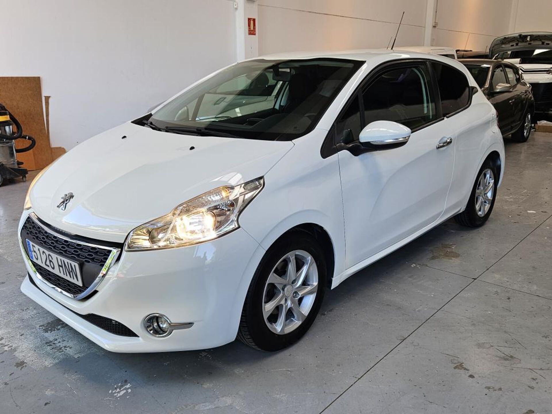 Imagen de PEUGEOT 208